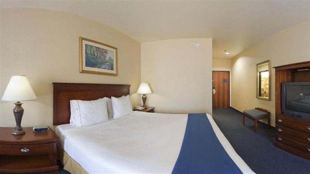 Holiday Inn Express Hotels & Suites Mountain Home By Ihg Екстериор снимка